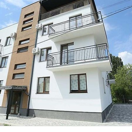 Апартаменти Біля Термального Басейну Bereg Exterior foto