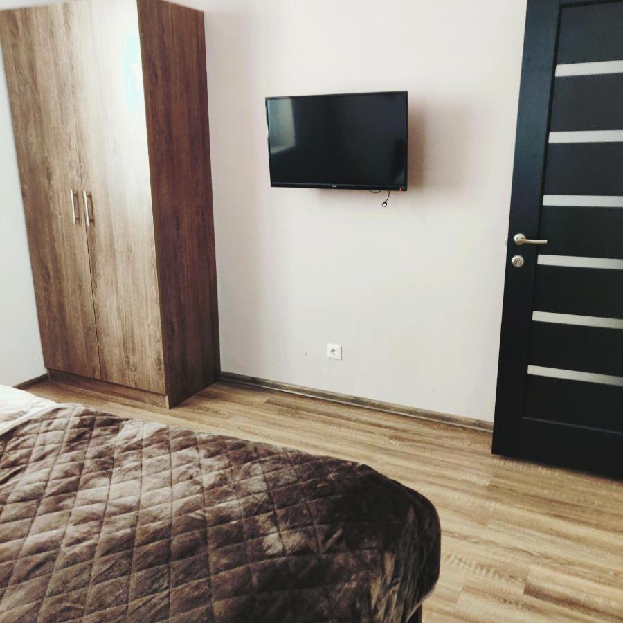 Апартаменти Біля Термального Басейну Bereg Exterior foto